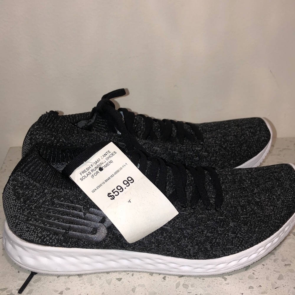 Brand NEW!!! New Balance, light weight sneakers